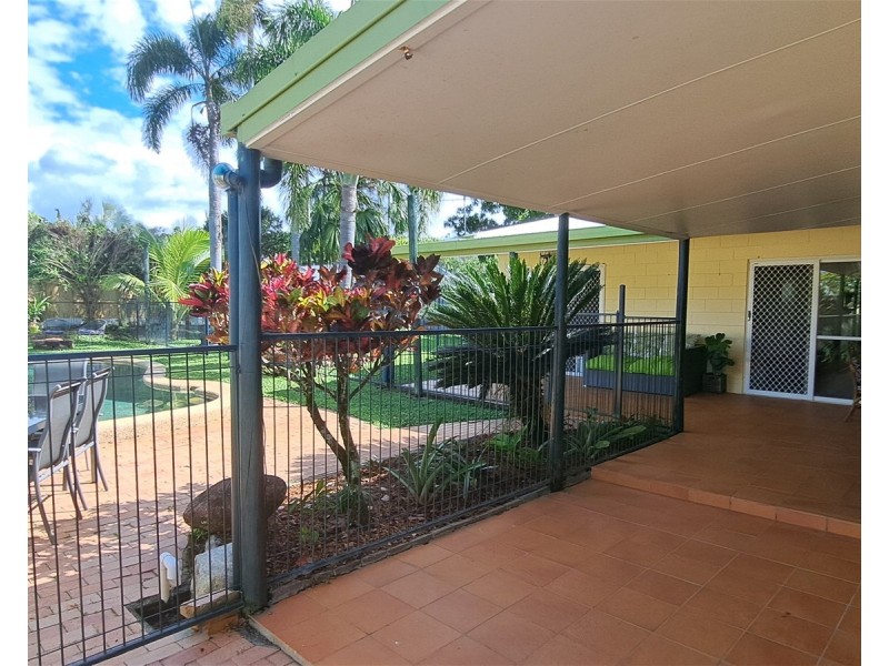 15 Limpet Close, Trinity Beach QLD 4879