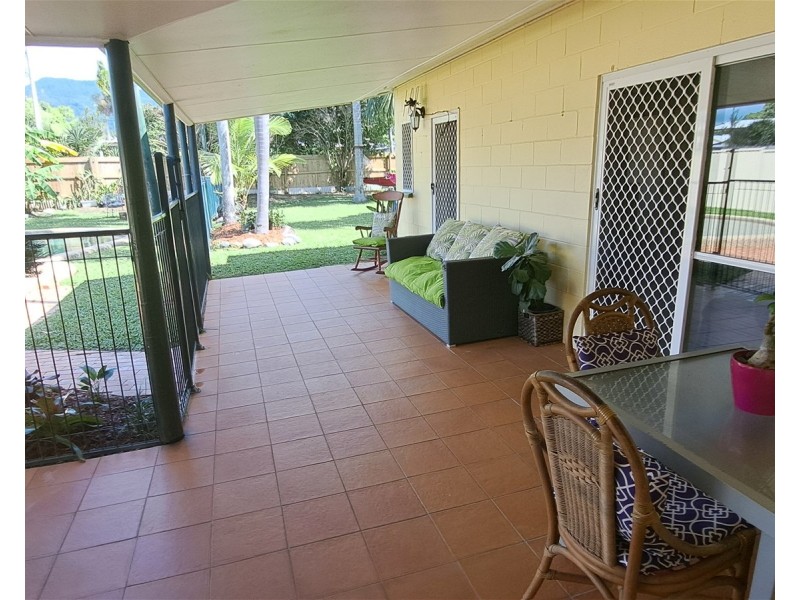 15 Limpet Close, Trinity Beach QLD 4879