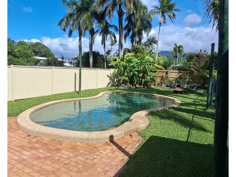 15 Limpet Close, Trinity Beach QLD 4879