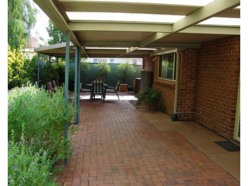 1A Milnes Road, Strathalbyn SA 5255