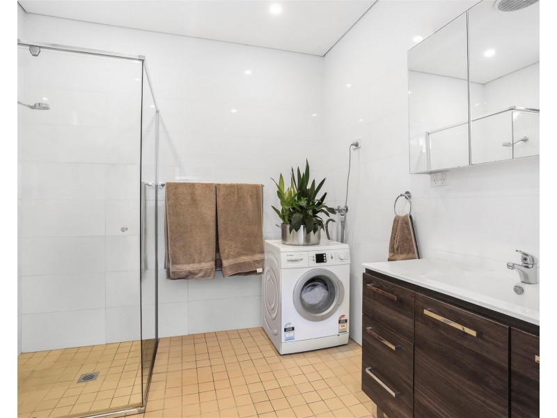 68 MOORE STREET, Leichhardt NSW 2040