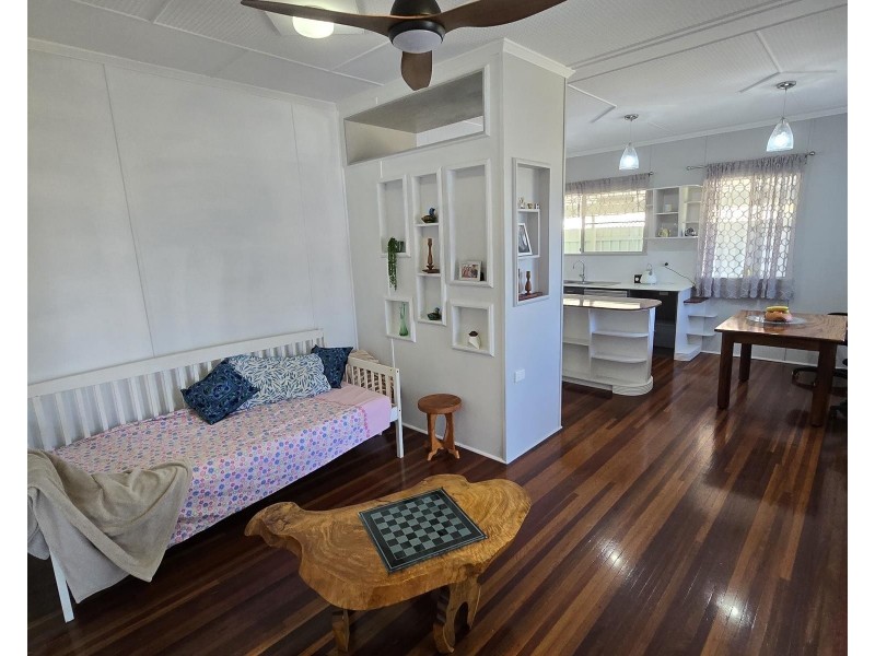 3 Auer Street, Kepnock QLD 4670