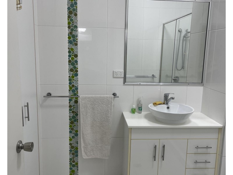 2/159 Harold Street, West End QLD 4810