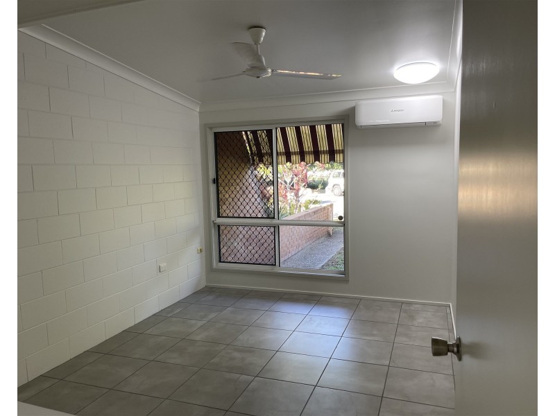 2/159 Harold Street, West End QLD 4810