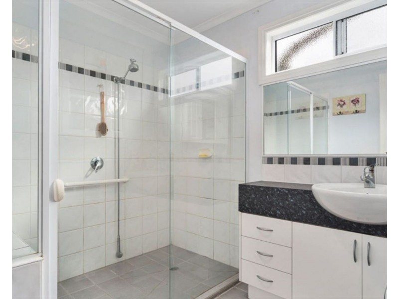 83/98 Bungower Road, Mornington VIC 3931