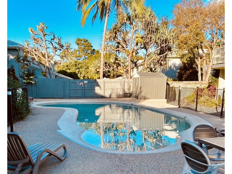 205/24 Lake Weyba Drive, Noosaville QLD 4566