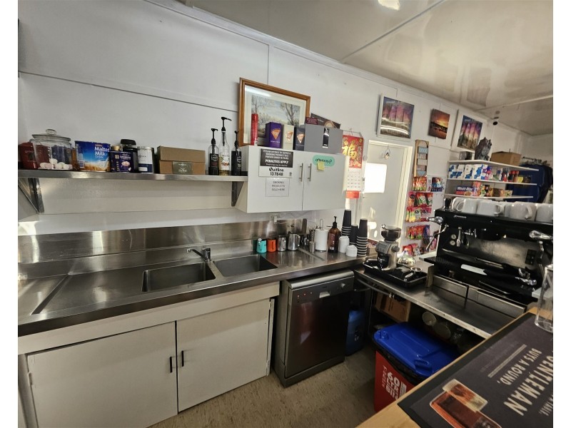 20  Pine  Street, Thallon QLD 4497