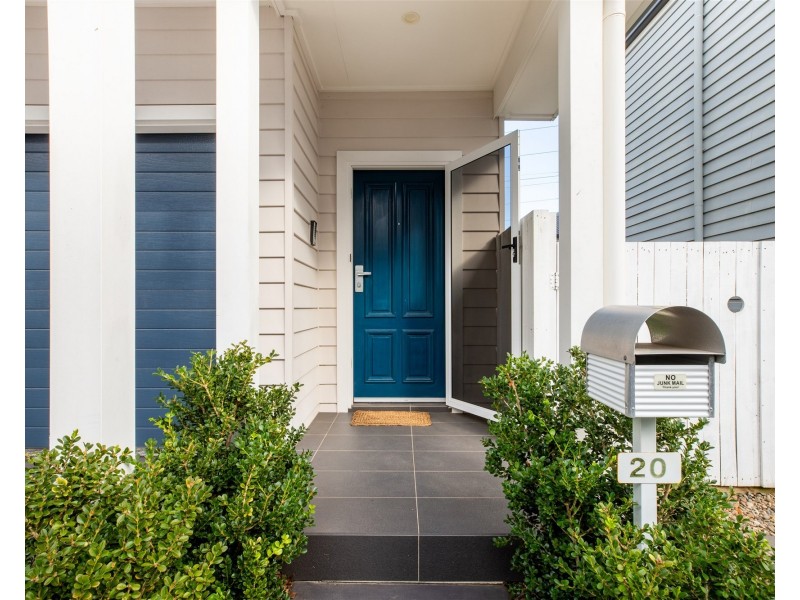 20 Woollamia Lane, Tullimbar NSW 2527