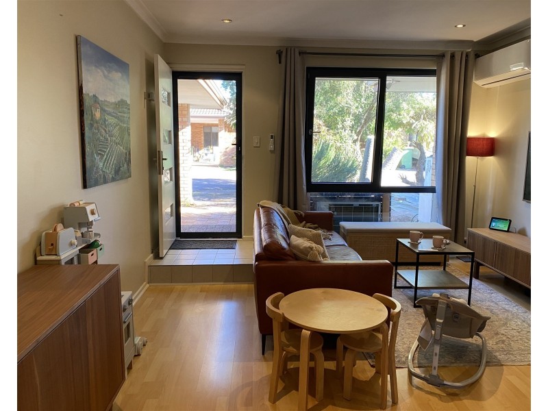 3/2 Susan Street, Maylands WA 6051