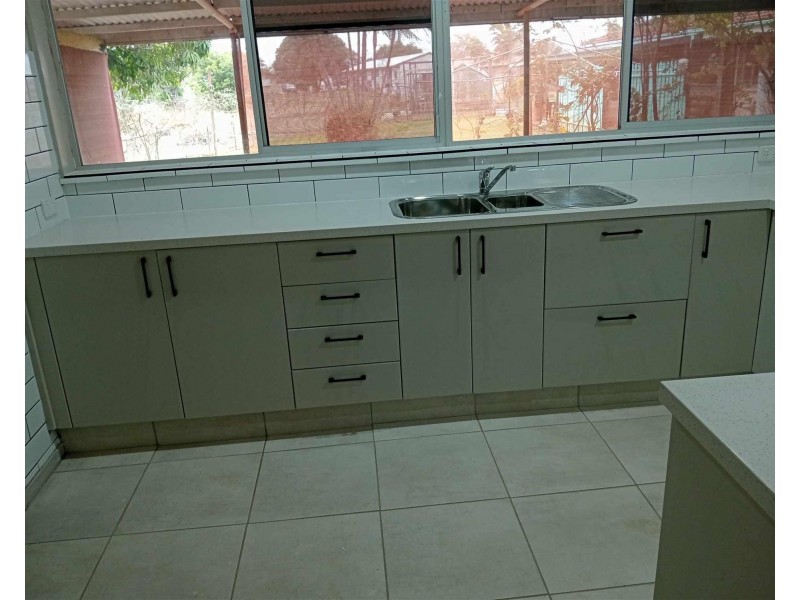 4 Grevillea Court, Greenvale QLD 4816