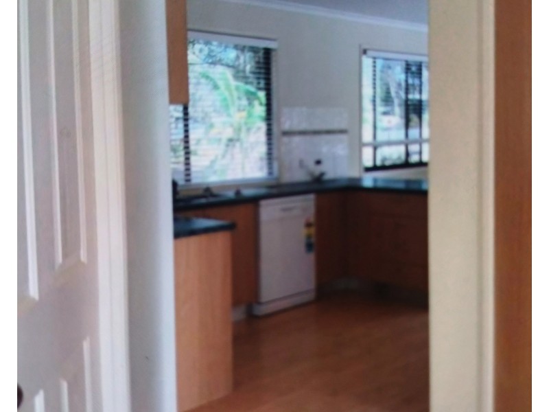 22 panaroo Street, Macleay Island QLD 4184