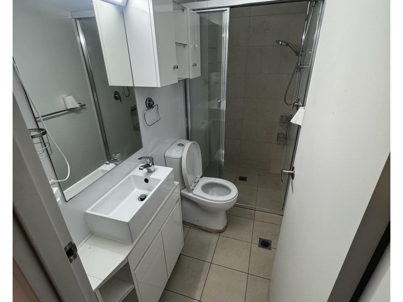 8 /45 Santana road, Campbelltown NSW 2560