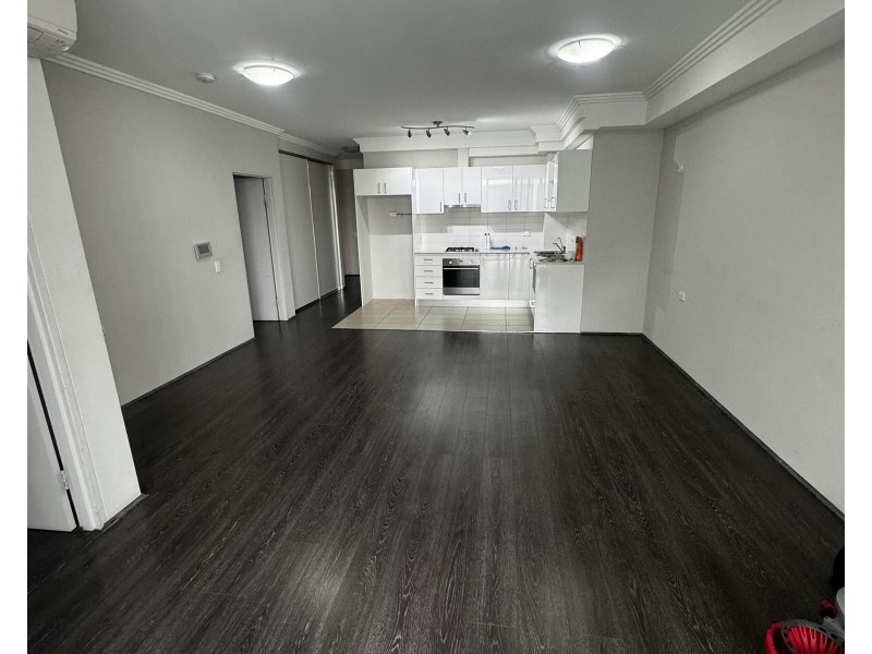 8 /45 Santana road, Campbelltown NSW 2560