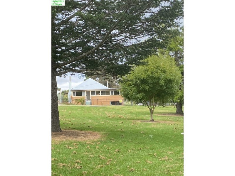 87 Petre, Tenterfield NSW 2372