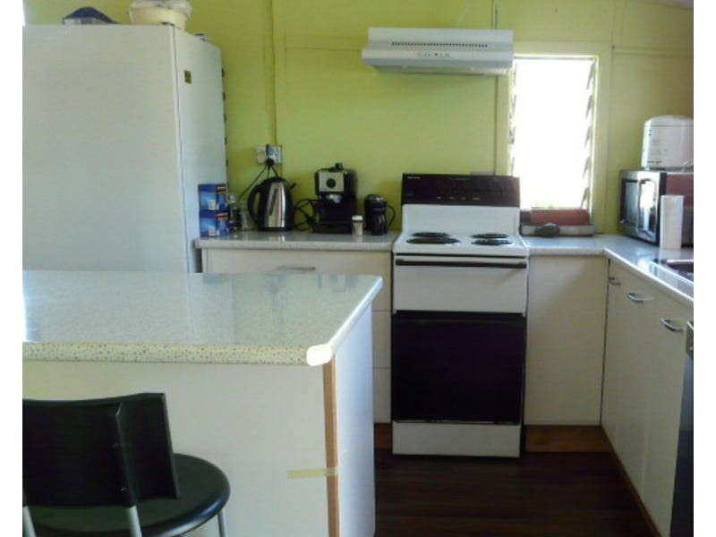 87 Petre, Tenterfield NSW 2372