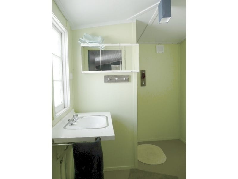 87 Petre, Tenterfield NSW 2372