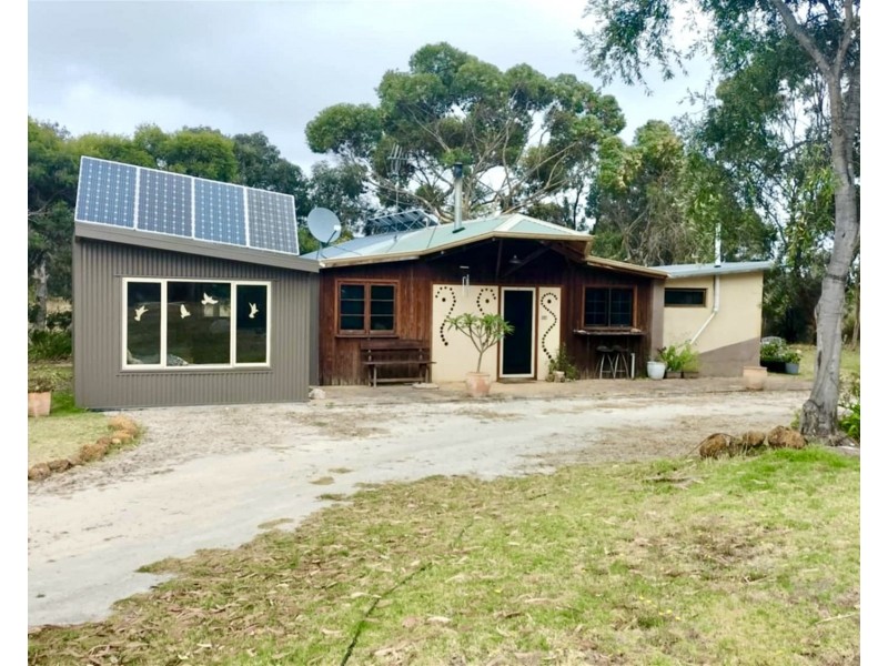 17 Knapp, Youngs Siding WA 6330