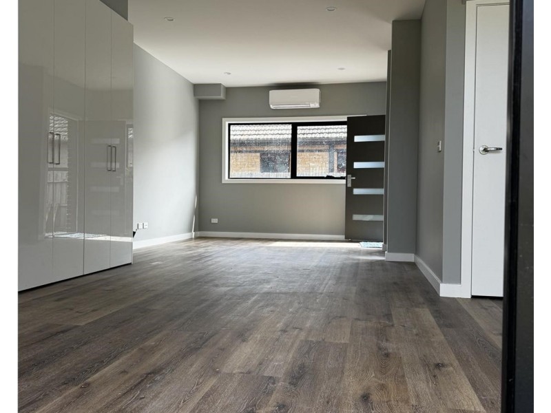 1/6 Virginia Street, Springvale VIC 3171