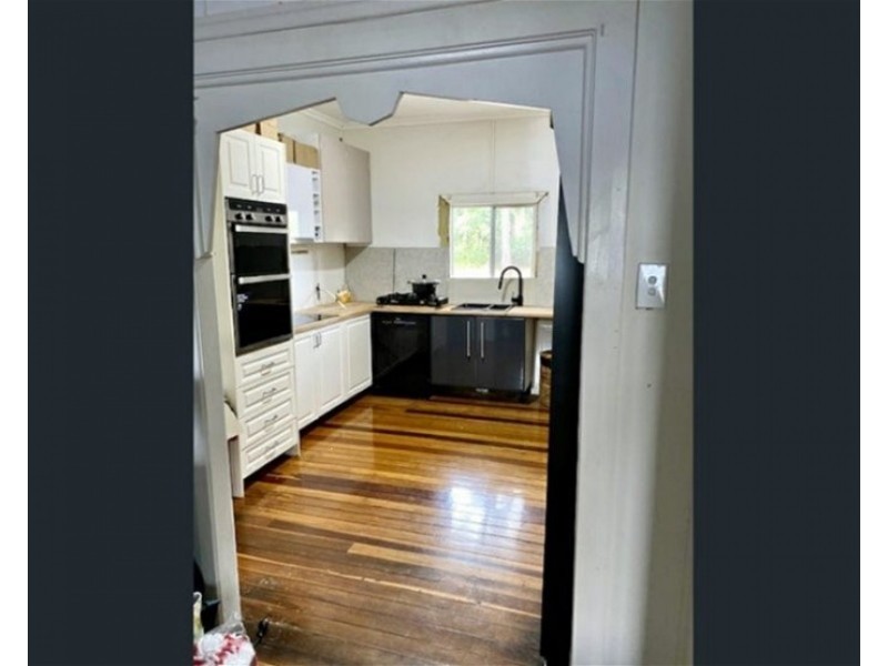 5  Tukkeri Street, Macleay Island QLD 4184