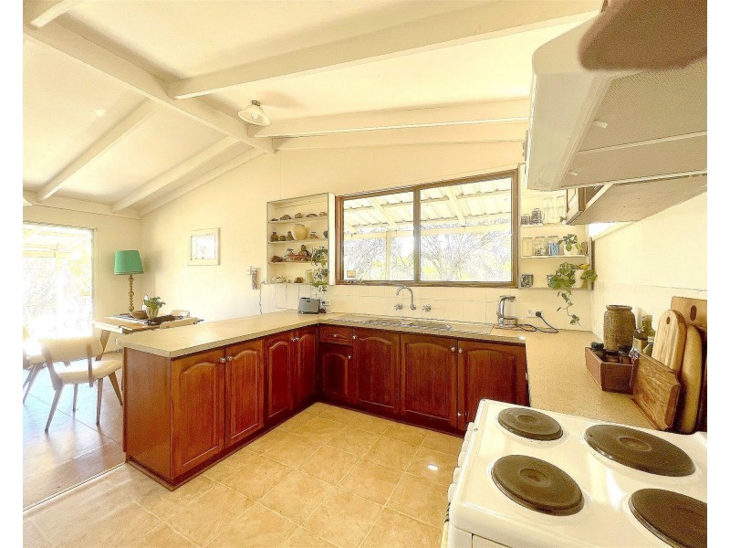 3 Connor Street, Toodyay WA 6566