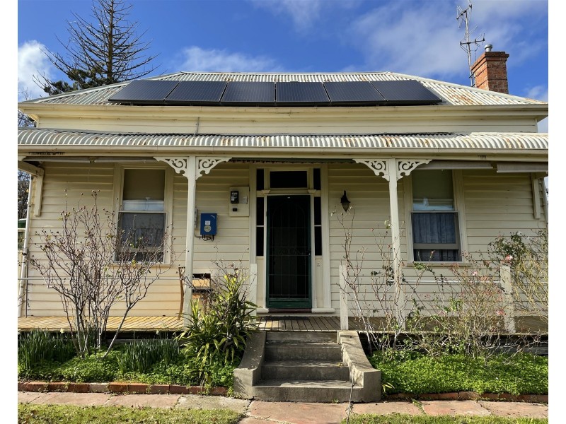 12 Kennedy Street, Maryborough VIC 3465