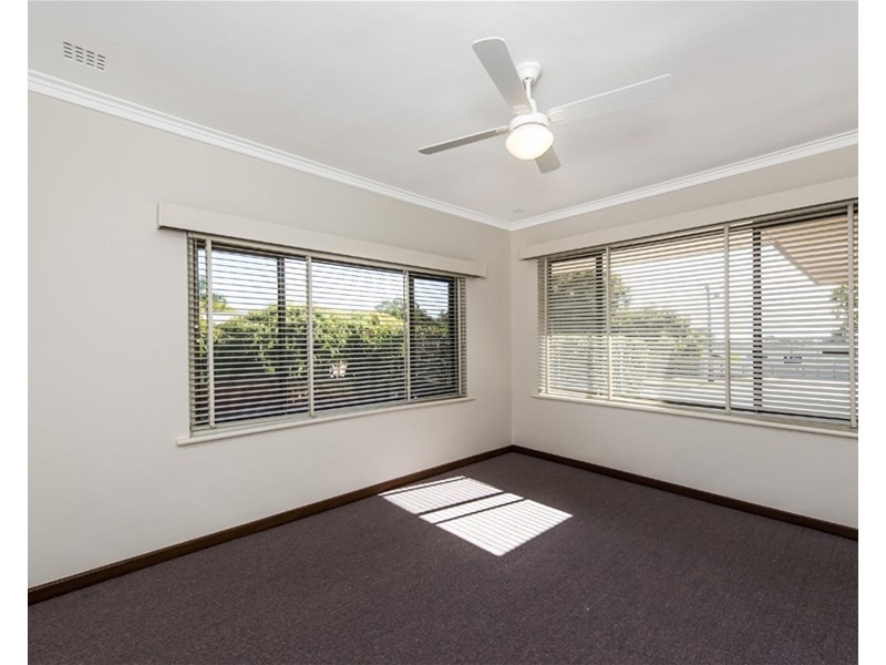 26 Shearn Crescent, Doubleview WA 6018