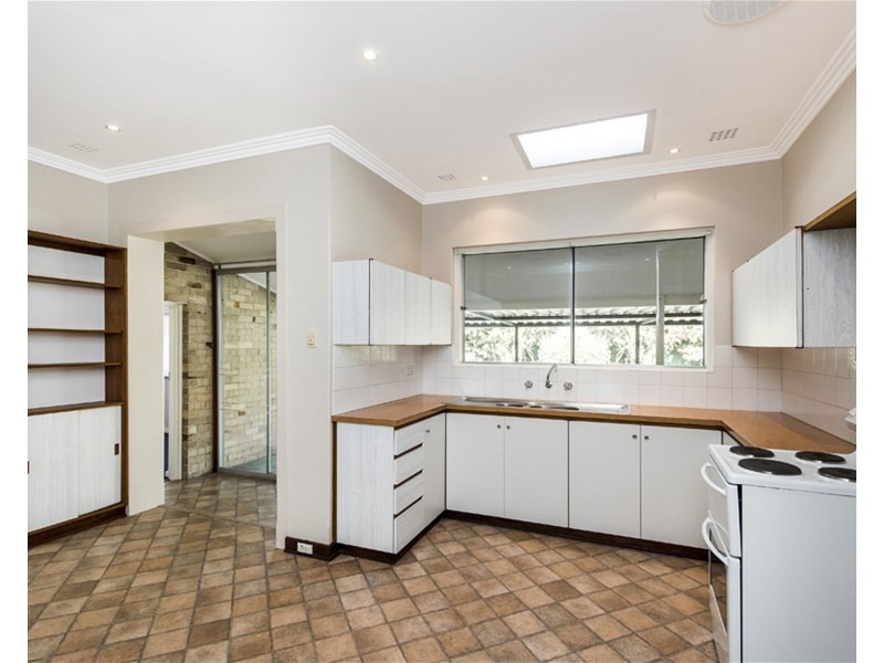 26 Shearn Crescent, Doubleview WA 6018
