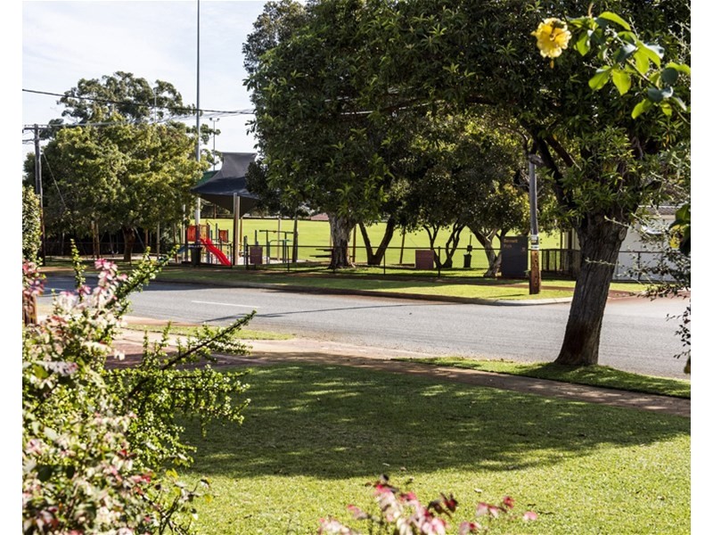 26 Shearn Crescent, Doubleview WA 6018