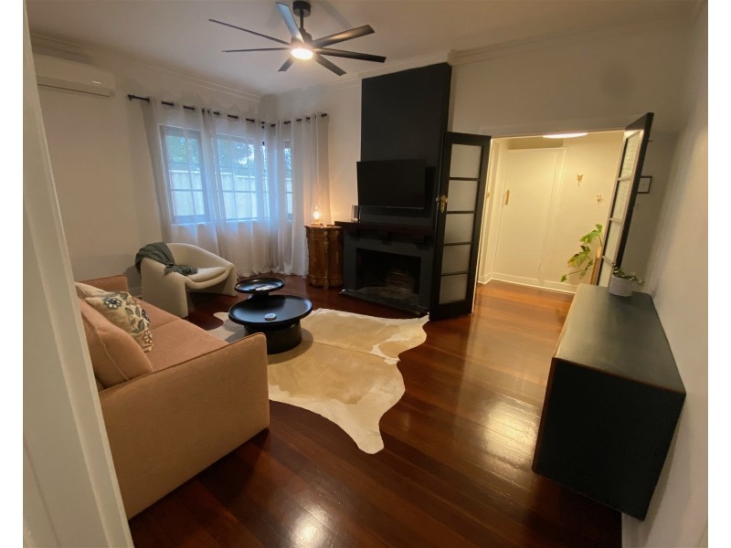2/93 Stirling Highway, Nedlands WA 6009