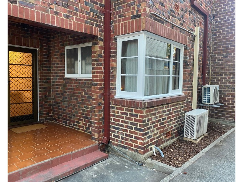 2/93 Stirling Highway, Nedlands WA 6009