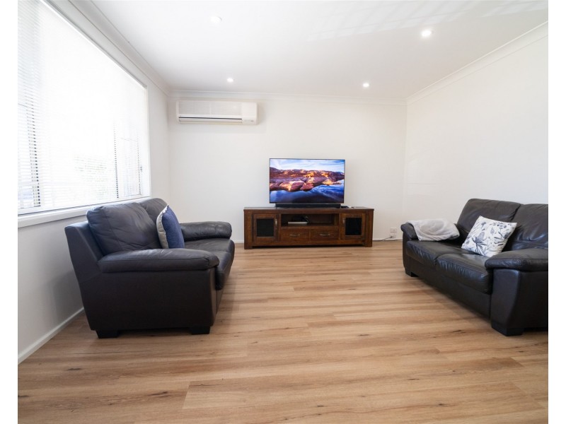 3  Friendship Link, Albion Park NSW 2527