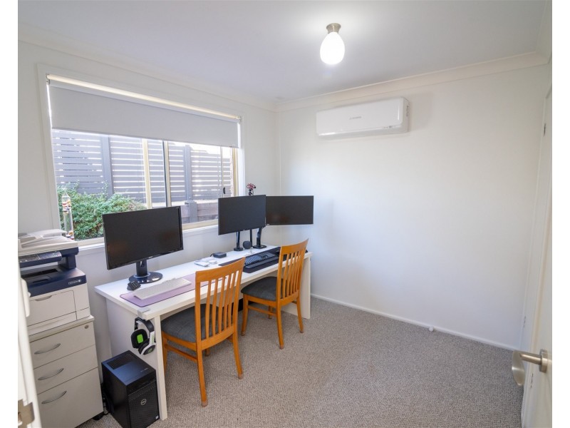 3  Friendship Link, Albion Park NSW 2527
