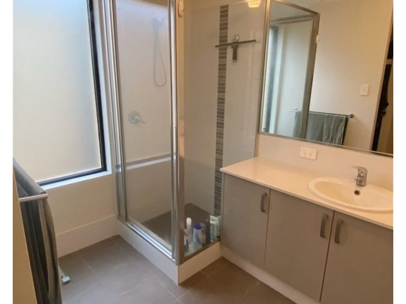 29 Ontario Grove, Success WA 6164