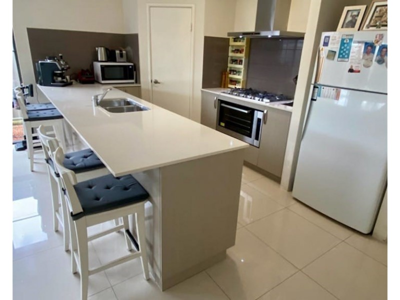 29 Ontario Grove, Success WA 6164