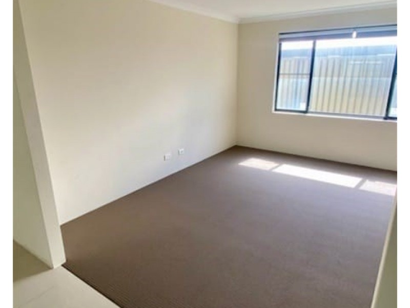 29 Ontario Grove, Success WA 6164