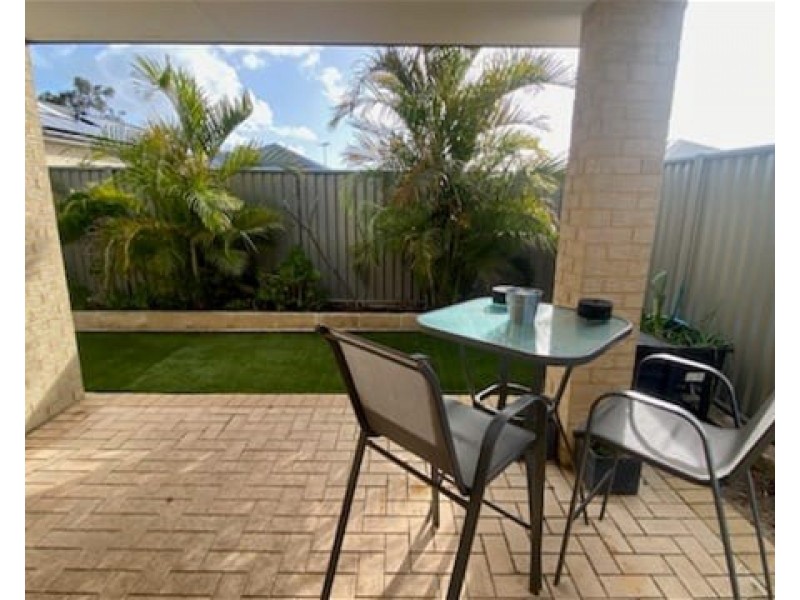 29 Ontario Grove, Success WA 6164