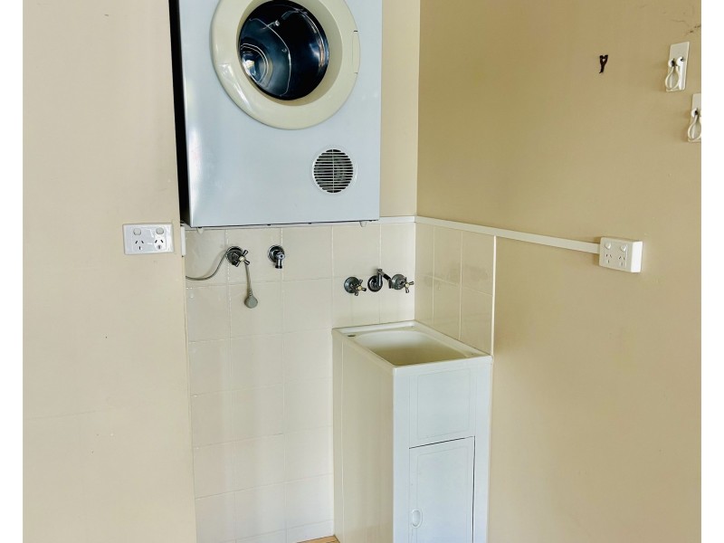 18 Lake Weyba Drive, Noosaville QLD 4566