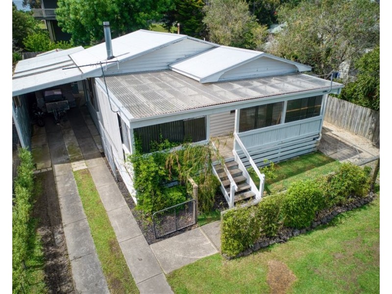 39 Red rocks rd, Cowes VIC 3922