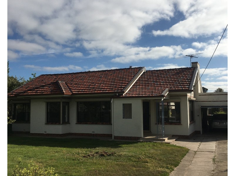 103 Mount Gambier Rd, Millicent SA 5280