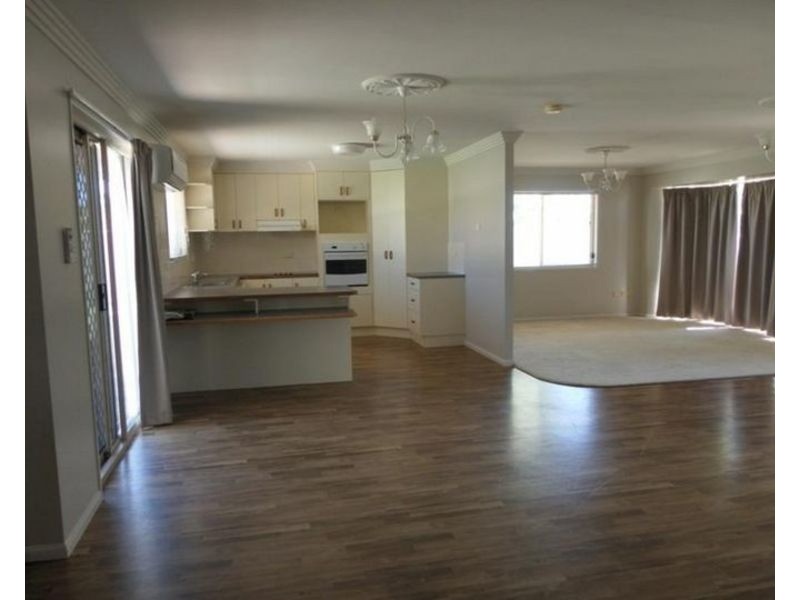 9 Jeppesen Drive, Emerald QLD 4720
