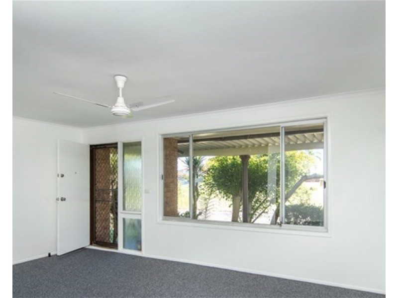 1 Capri Close, Belmont NSW 2280