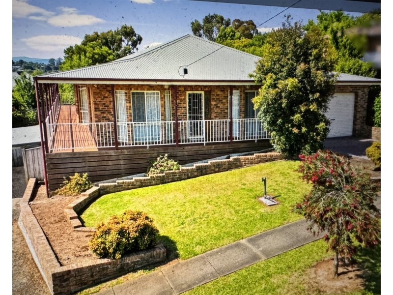 22  Hatfield Drive, Drouin VIC 3818