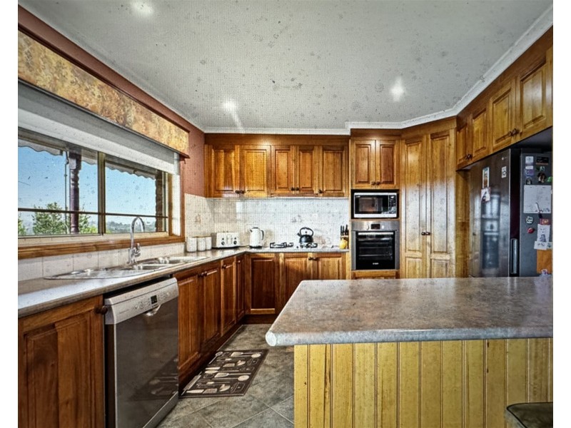 22  Hatfield Drive, Drouin VIC 3818
