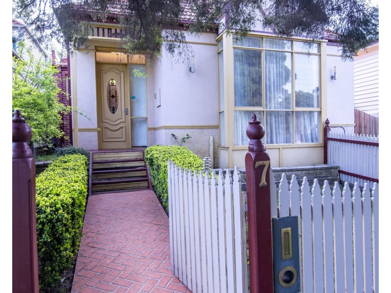 7 Wandin Road, Camberwell VIC 3124