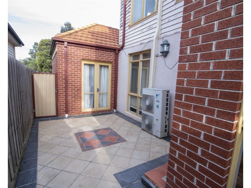 7 Wandin Road, Camberwell VIC 3124