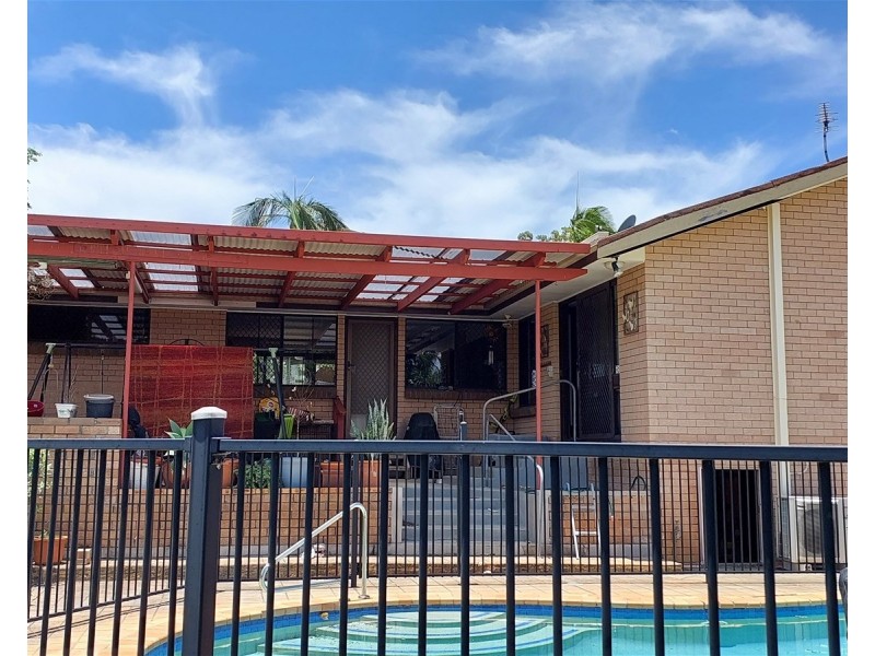 6 Warrigal  Crescent, Ashmore QLD 4214