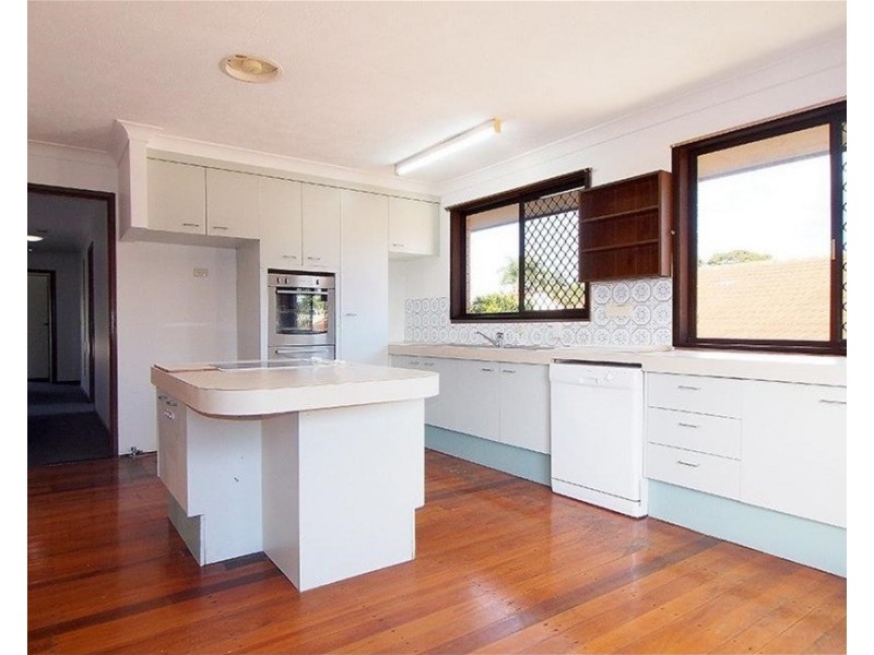 6 Warrigal  Crescent, Ashmore QLD 4214