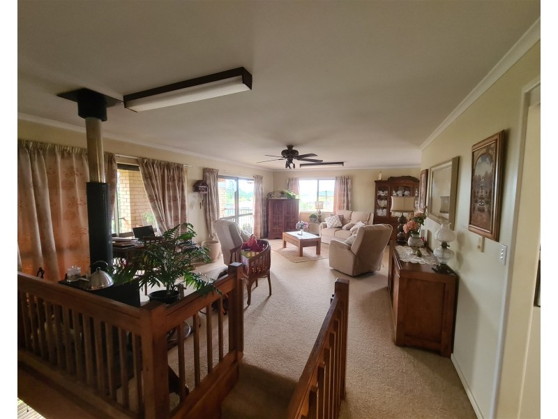 2 Bernard Street, Malanda QLD 4885