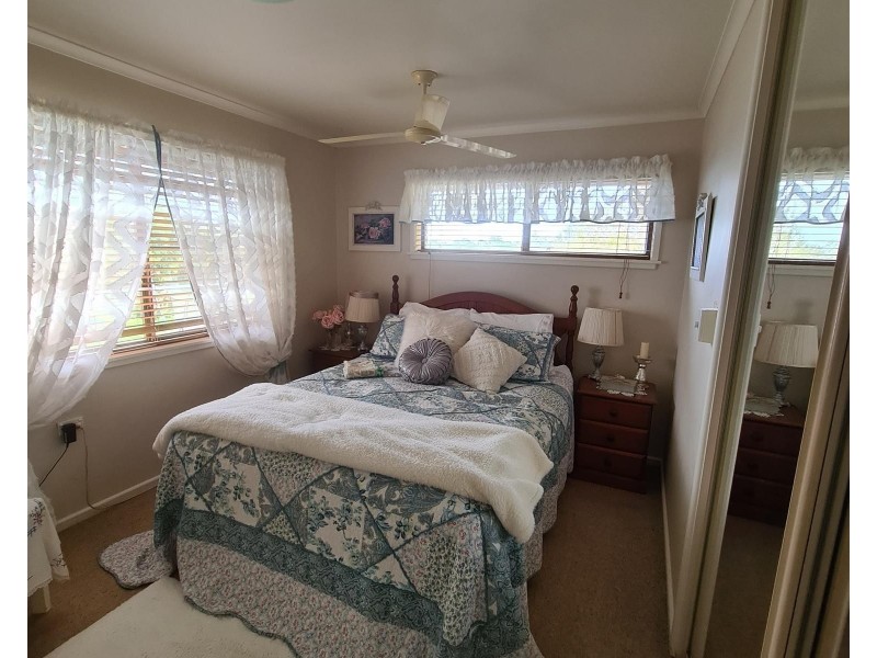 2 Bernard Street, Malanda QLD 4885