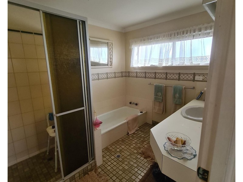 2 Bernard Street, Malanda QLD 4885